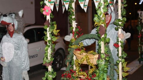 La Vieya'l Monte recorre las calles de Trobajo del Camino | Isaac Llamazares