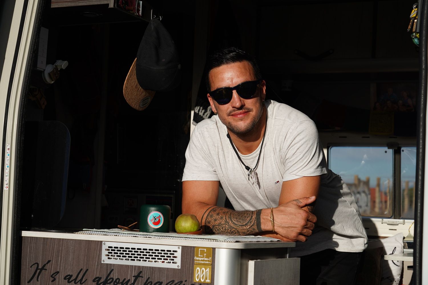 El parapentista leonés Víctor Rodríguez, Moncho, cumple dos décadas del inicio de su carrera deportiva | Campillo / ICAL El parapentista leonés Víctor Rodríguez, Moncho, cumple dos décadas del inicio de su carrera deportiva | Campillo / ICAL