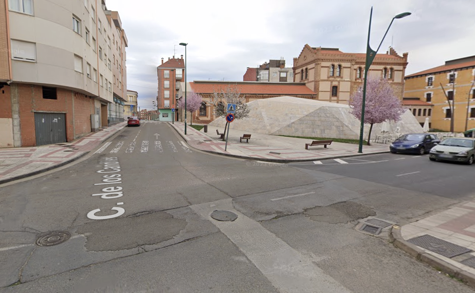 Cruce entre la calle de los Candiles y la calle Sira San Pedro de Trobajo del Camino