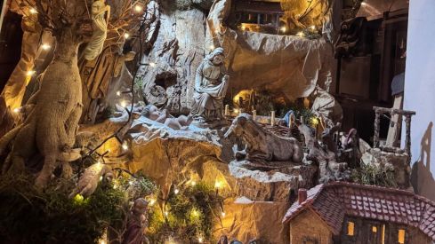 La panadería ‘El Gustazo’ gana el concurso de escaparates navideños de San Andrés del Rabanedo