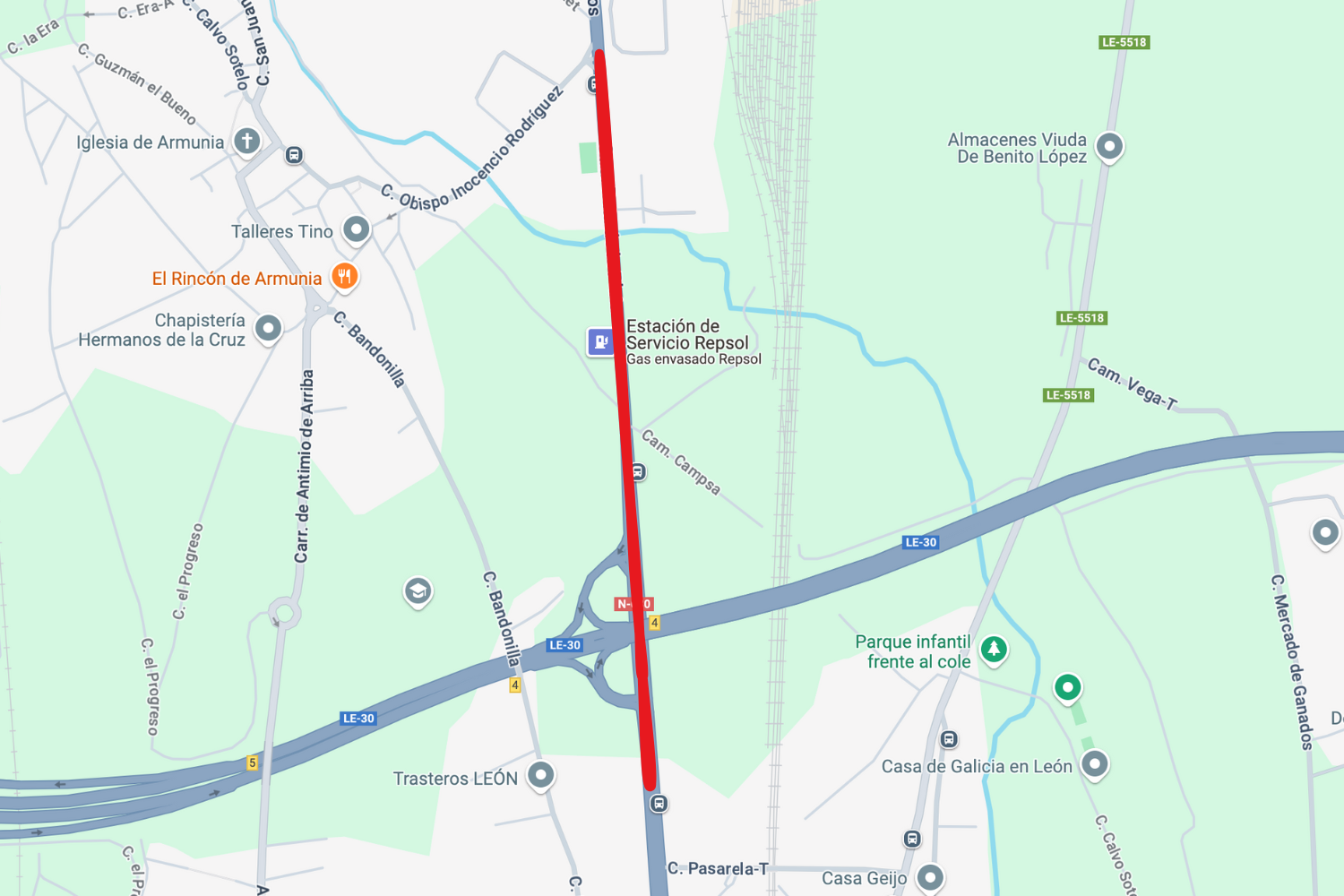 Tramo de la avenida Antibióticos afectado por el corte de agua de este viernes