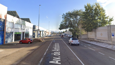 Avisan de un corte de agua en la avenida Antibióticos de León