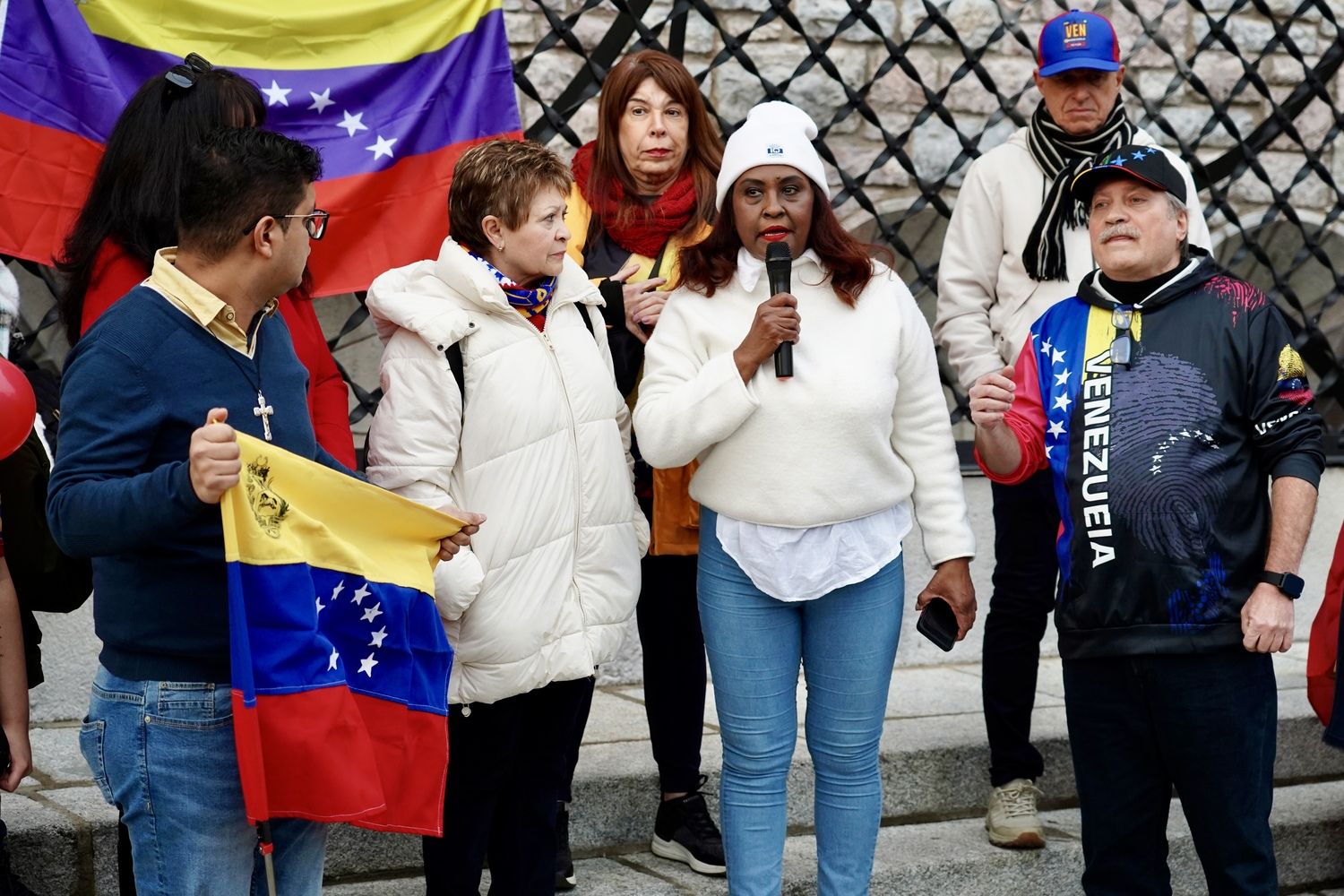 Concentración contra la toma de posesión de Maduro en León | Campillo / ICAL