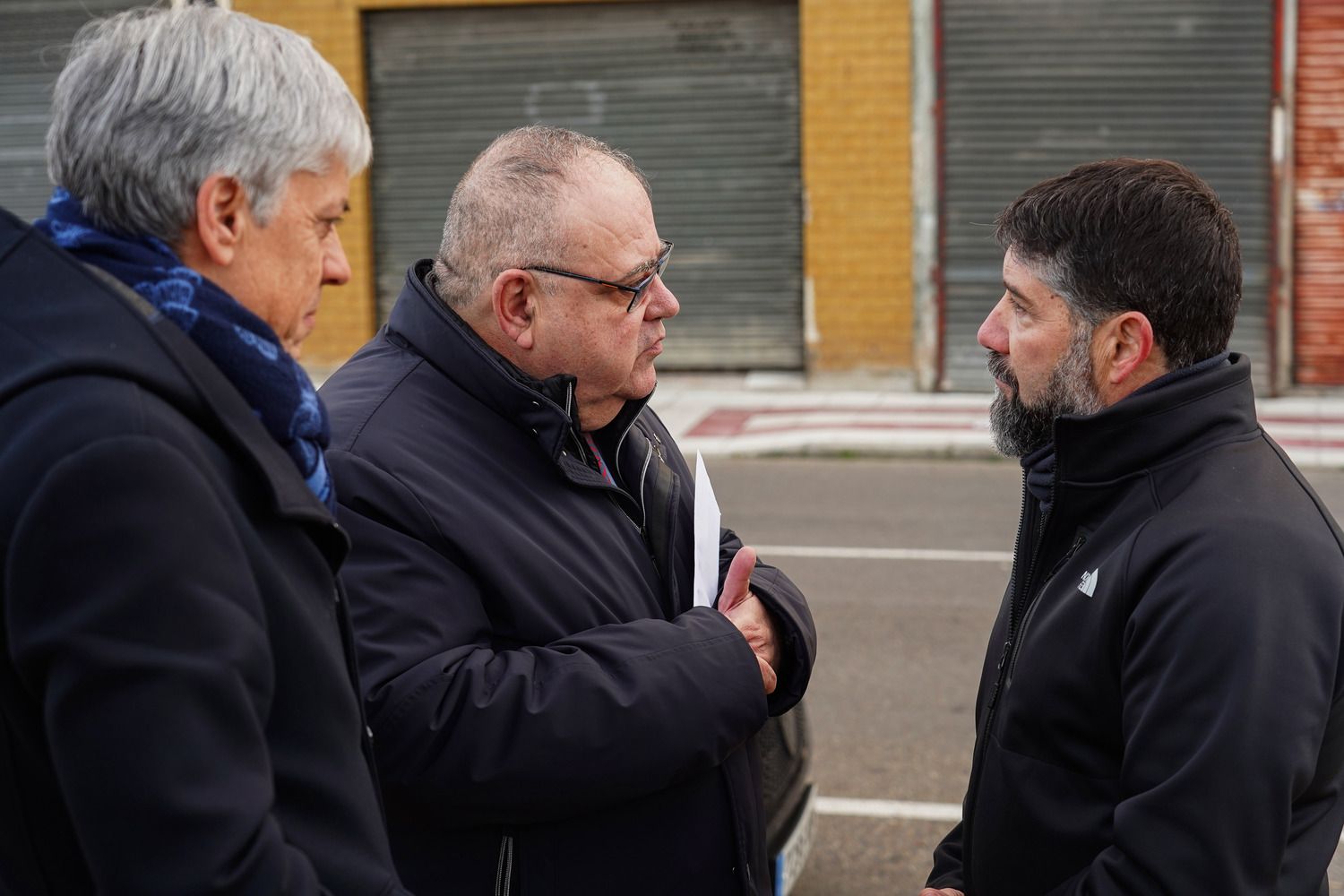 El consejero de Sanidad visita las obras del centro de salud de Pinilla, en San Andrés del Rabanedo | Campillo / ICAL