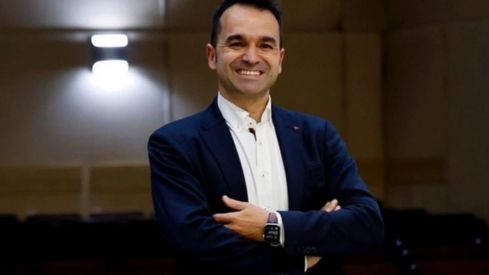 El maestro leonés Manu Velasco y sus alumnos protagonizarán el próximo episodio de 'Caravana Educativa' de La 2 