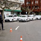 Los taxis se detienen en León por las "prácticas abusivas" de los seguros | Campillo / ICAL