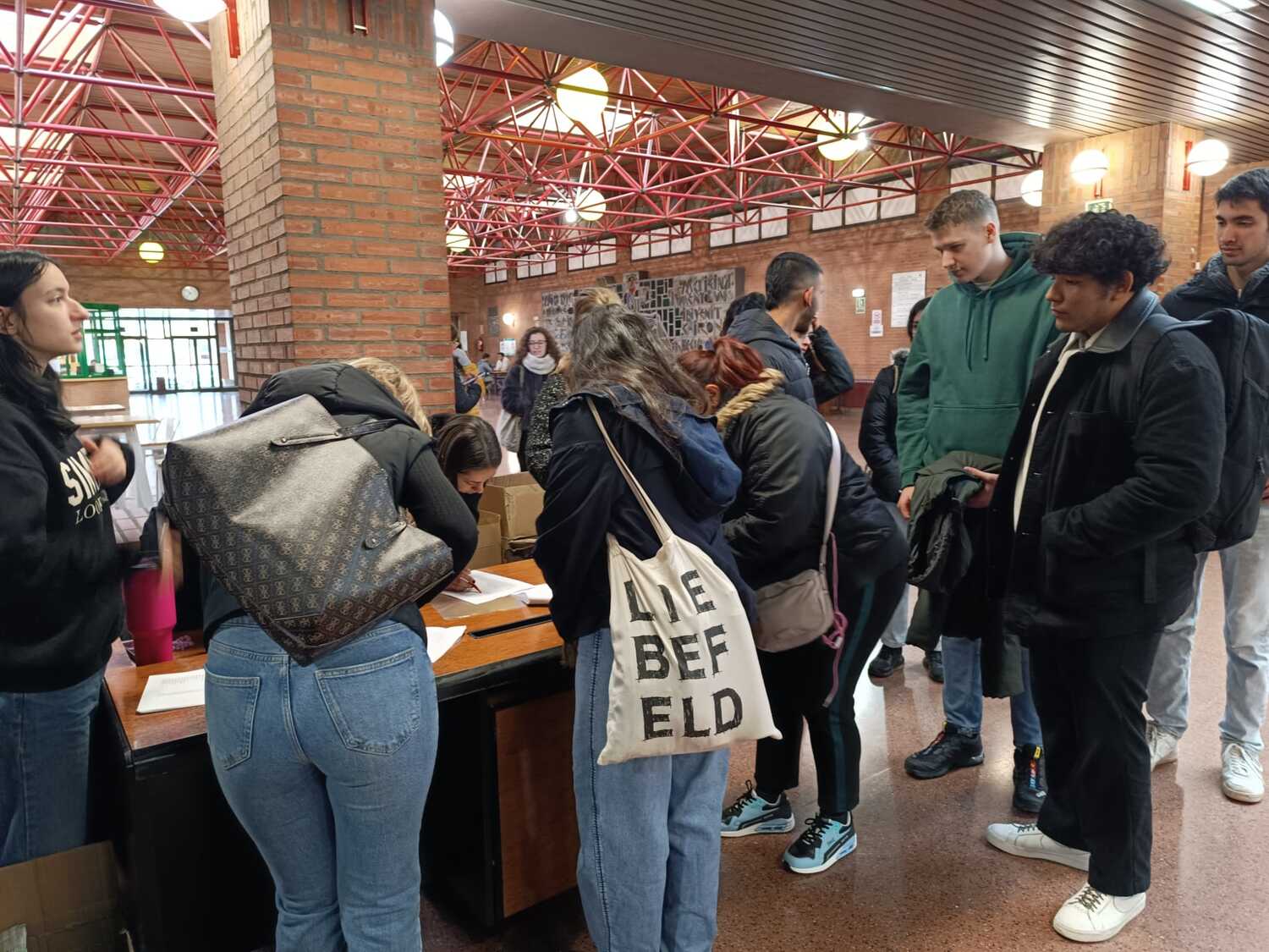 Jornada de bienvenida a los nuevos alumnos Erasmus de la ULE Jornada de bienvenida a los nuevos alumnos Erasmus de la ULE
