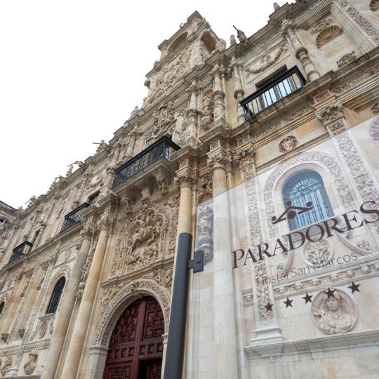 El Parador de San Marcos acogerá finalmente el homenaje a cuatro republicanos exhumados en Mansilla de las Mulas | Campillo / ICAL