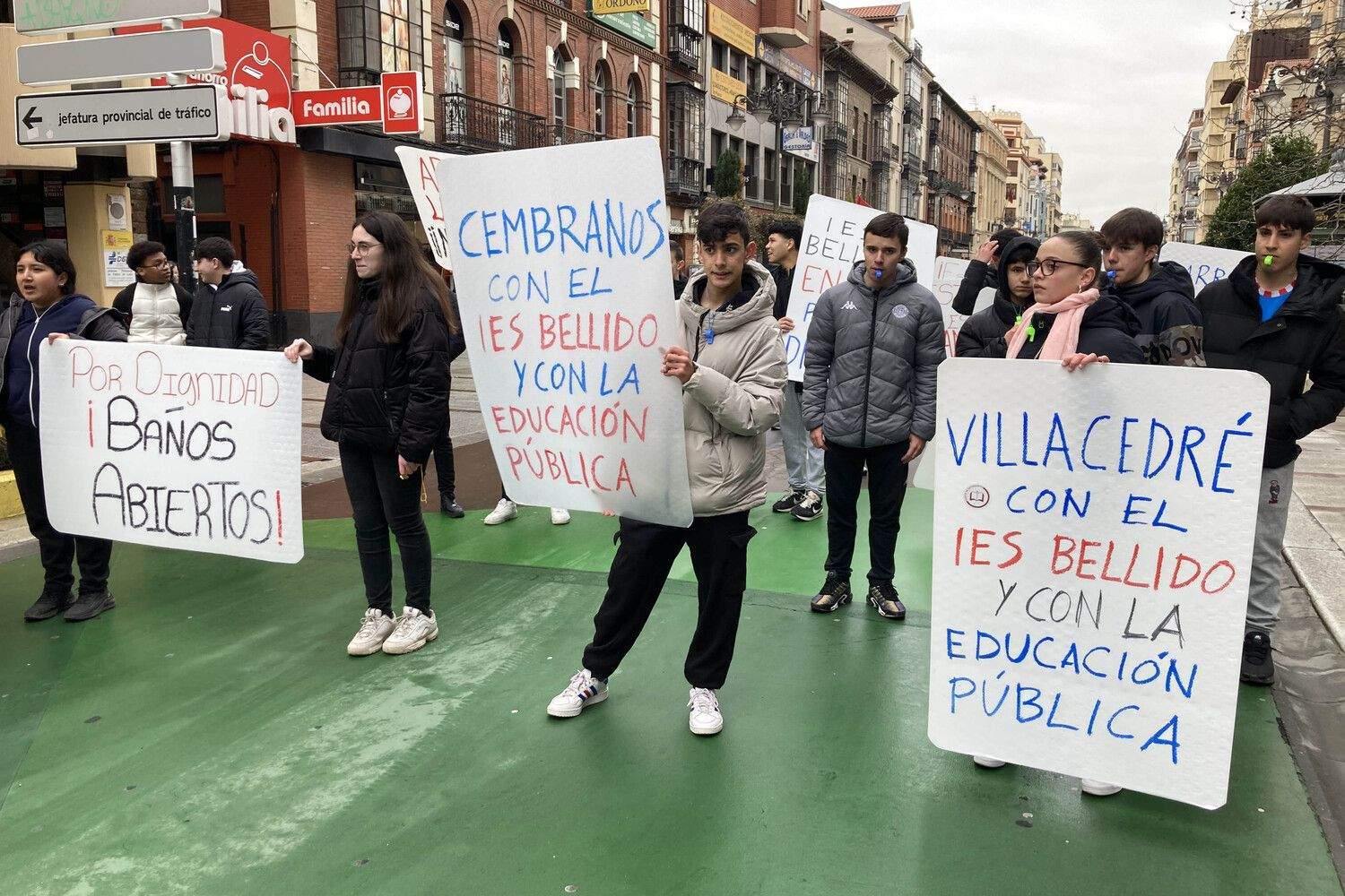 Manifestación por la calidad de la enseñanza pública en León | Peio García / ICAL