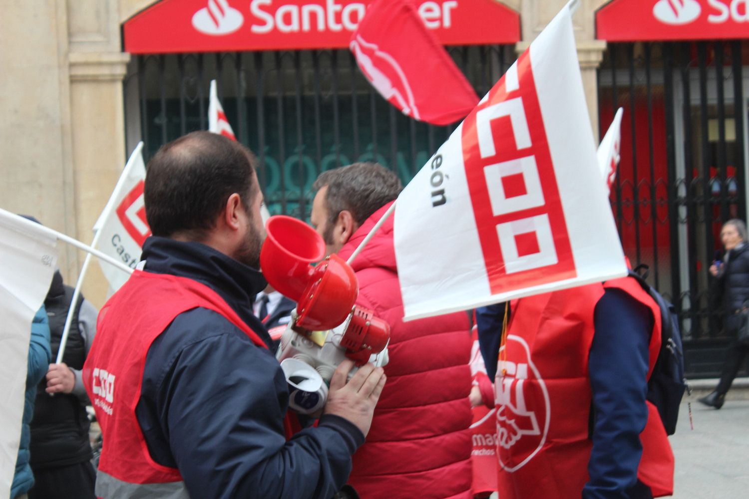 CCOO anuncia movilizaciones ante el bloqueo del convenio del transporte interurbano en la provincia de León | José Martín CCOO anuncia movilizaciones ante el bloqueo del convenio del transporte interurbano en la provincia de León | José Martín