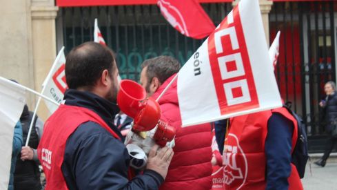 CCOO anuncia movilizaciones ante el bloqueo del convenio del transporte interurbano en la provincia de León | José Martín CCOO anuncia movilizaciones ante el bloqueo del convenio del transporte interurbano en la provincia de León | José Martín