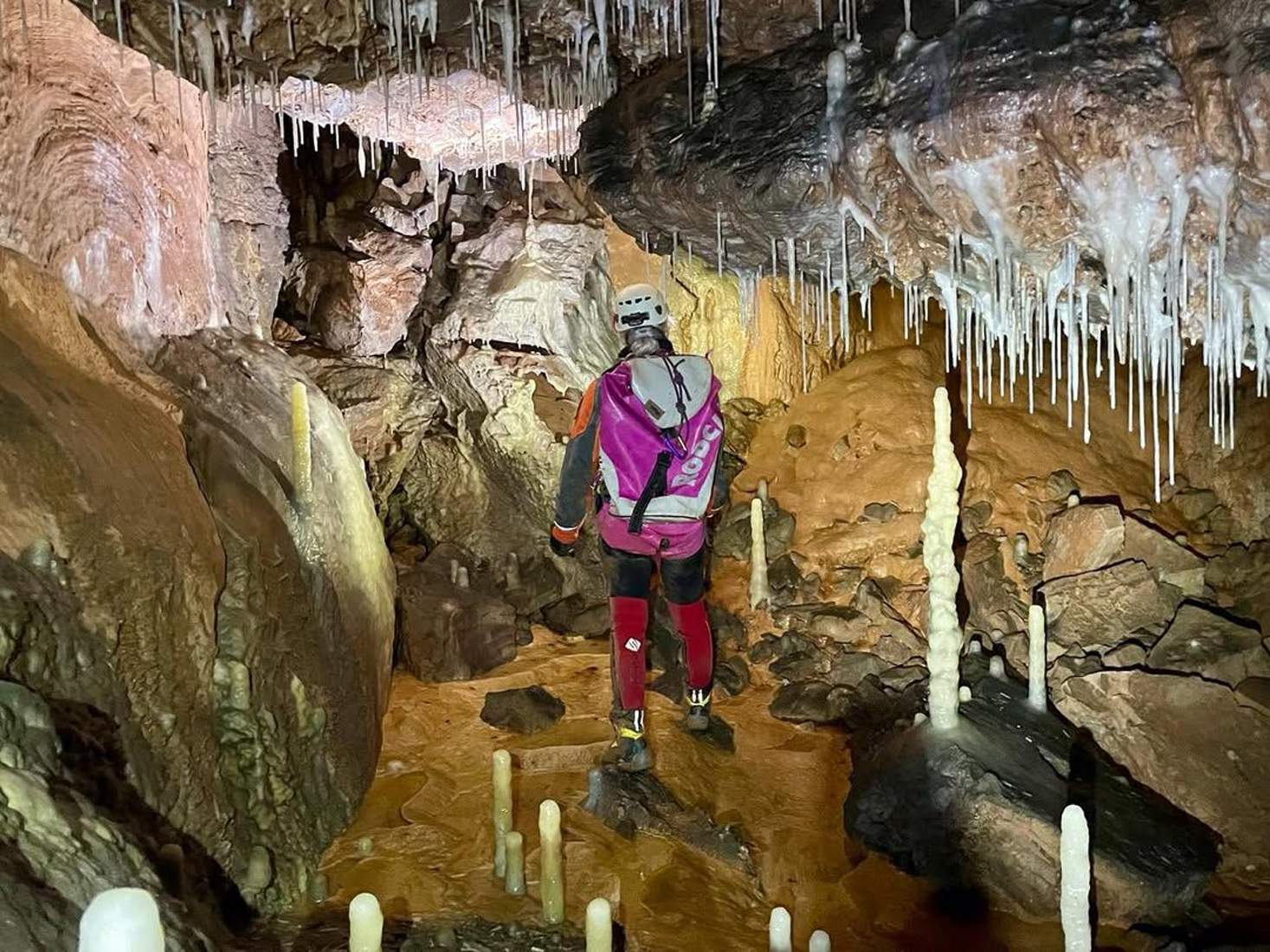 Nueva galería en las Cuevas de Valporquero (3)