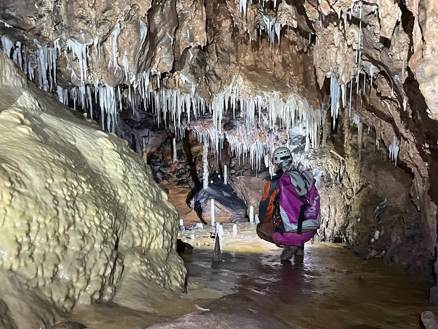 Nueva galería en las Cuevas de Valporquero (4)