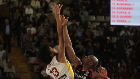 España se luce ante Bélgica en León | José Martín