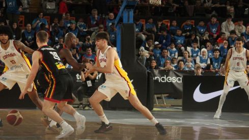 España se luce ante Bélgica en León | José Martín