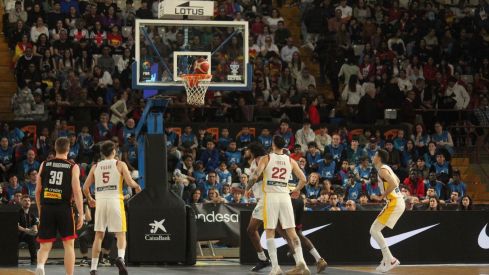 España se luce ante Bélgica en León | José Martín