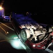 Trasladado al Hospital de León después de chocar contra un jabalí y volcar en Villarejo de Órbigo (León) | Bomberos Diputación de León