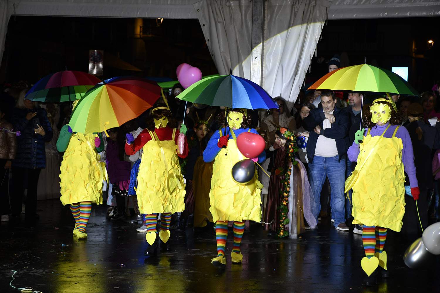 Desfile del Sábado de Piñata en Villafranca del Bierzo | Dani Merino