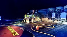 Imagen de archivo de un camión volcado en la provincia de León