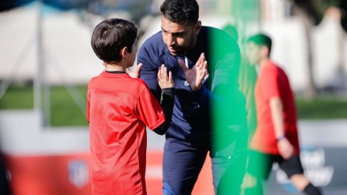 El Atlético de Madrid aterriza en León: Jóvenes talentos viven una semana única de fútbol en el Campus Oficial