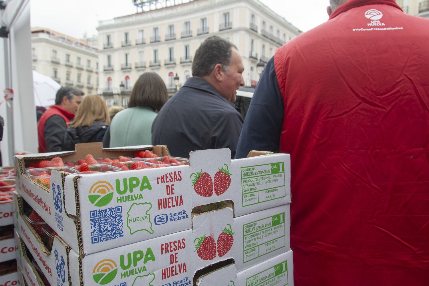 Acto de la campaña #YoComoFresasdeHuelva en Madrid | UPA