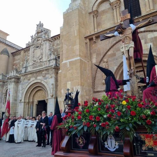 Acto del Desenclavo en León frente a San Isidoro | Diócesis de León 