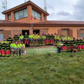 Personal de la Junta y la UME comparten técnicas y materiales en materia de extinción de incendios 