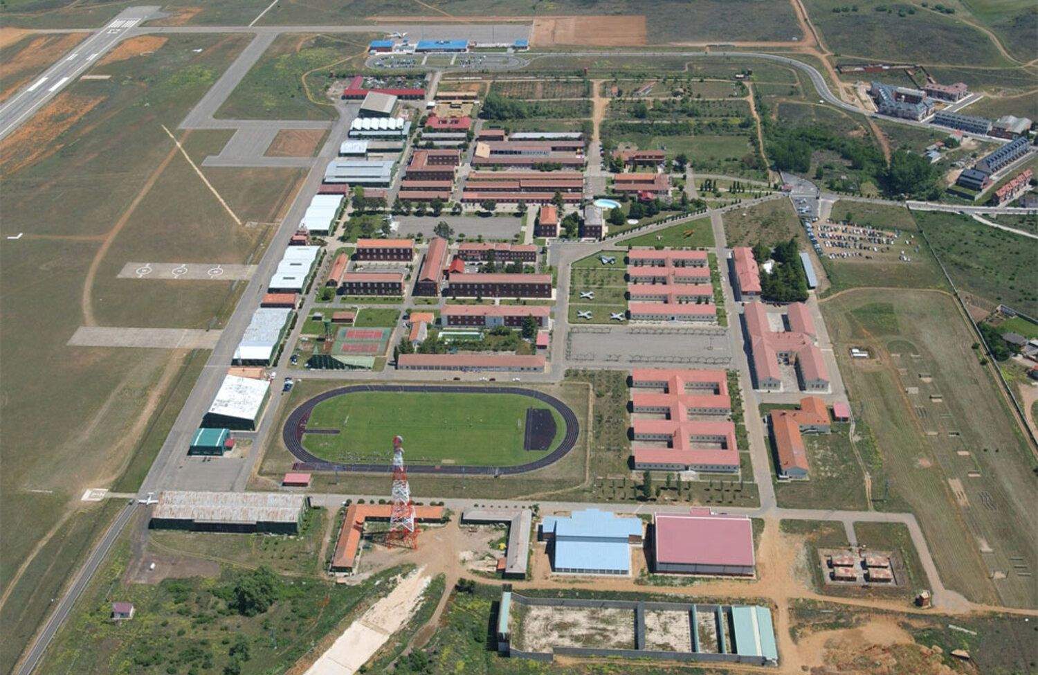 Vista aérea de la Academia Básica del Aire en León