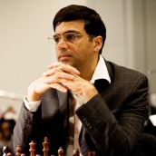 La Universidad de León impulsa la formación en ajedrez de la mano del seis veces campeón del mundo Vishy Anand 