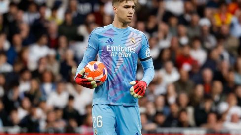 El portero leonés Fran González vive su debut con el Real Madrid en una amarga derrota | Real Madrid