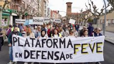 La Plataforma en Defensa de Feve en León convoca una manifestación con salida de la iglesia de Las Ventas para concluir con una cacerolada ante la Subdelegación del Gobierno | Campillo / ICAL