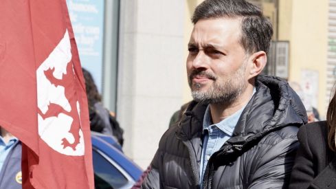 La Plataforma en Defensa de Feve en León convoca una manifestación con salida de la iglesia de Las Ventas para concluir con una cacerolada ante la Subdelegación del Gobierno | Campillo / ICAL