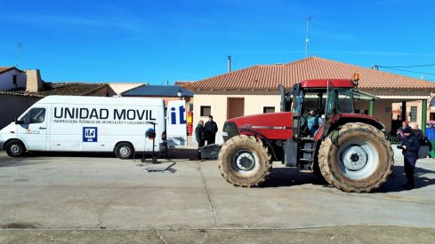 La unidad móvil de Itevelesa se desplazará a La Bañeza para realizar ITVs a ciclomotores y vehículos agrícolas | ITvelesa