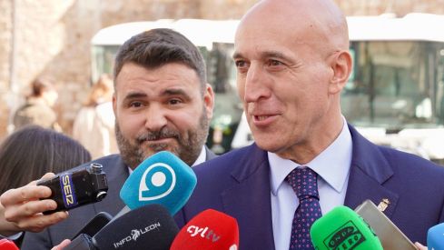 Diez defiende León como "una de las ciudades más seguras de este país" tras el apuñalamiento del Domingo de Resurrección | Campillo / ICAL