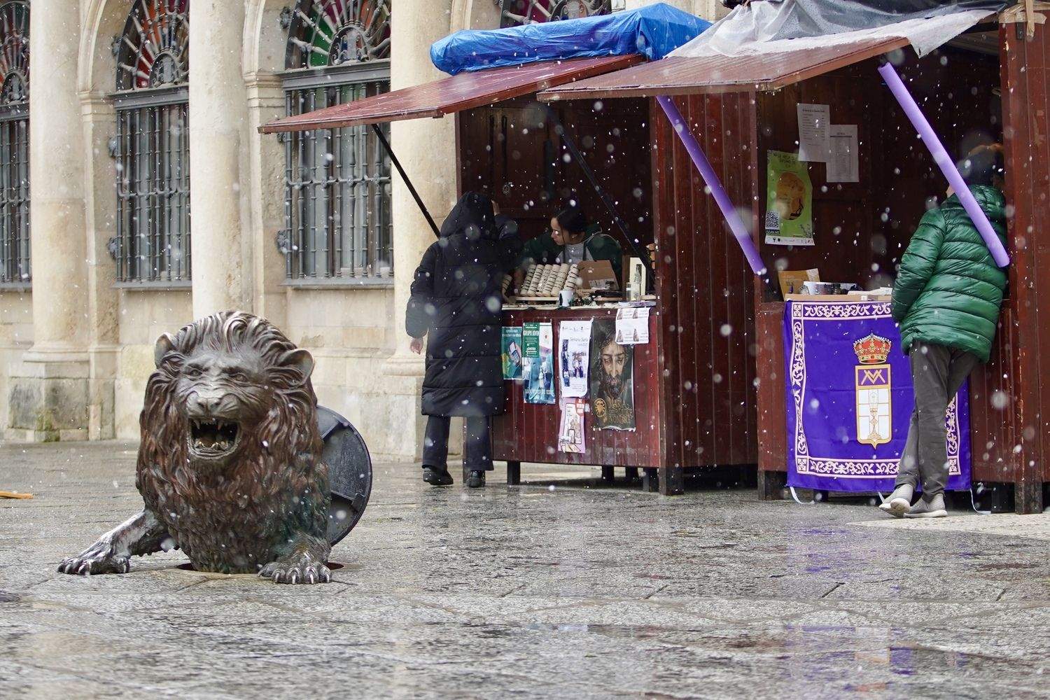  Nieve en la capital leonesa | Campillo / ICAL