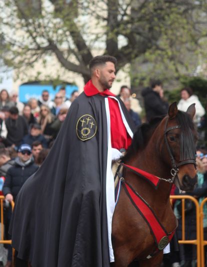 Pregón a Caballo de las Siete Palabras en León | José Martín Pregón a Caballo de las Siete Palabras en León | José Martín