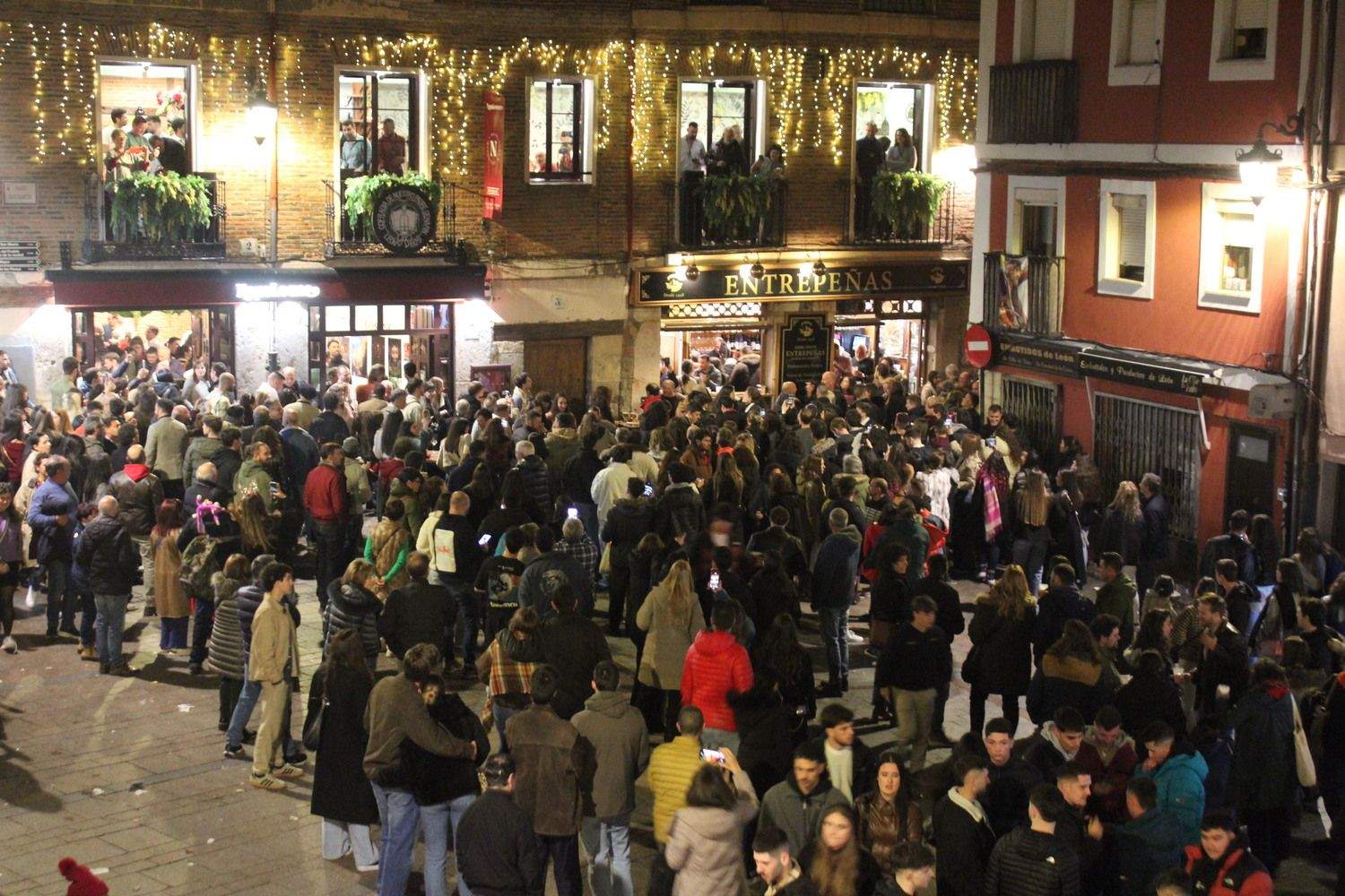 Entierro de Genarin León | José Martín