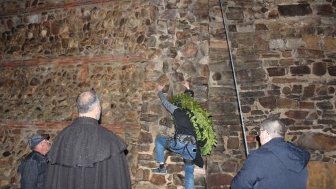 Entierro de Genarin León | José Martín