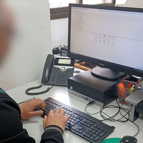 Detenida una mujer por estafar más de 5.000 euros a una vecina de La Bañeza a través de Internet