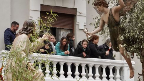 Acto de 'El Encuentro' a los pies de la Catedral de León | Campillo / ICAL