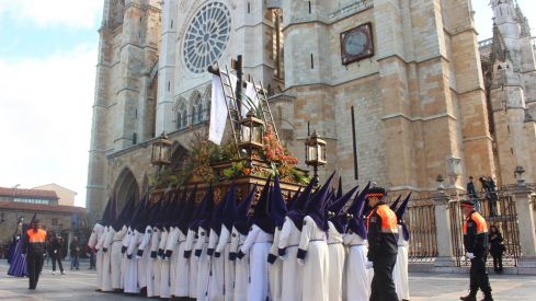 Procesión de El Encuentro en León | José Martín Procesión de El Encuentro en León | José Martín