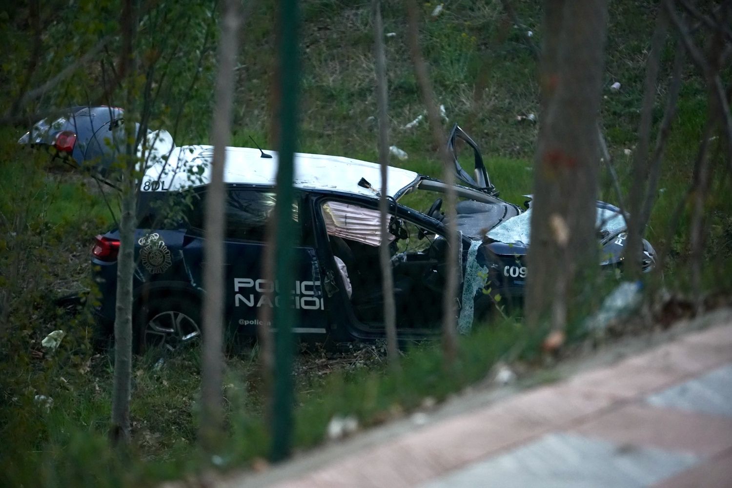 Coche de la Policía Local accidentado | Campillo / ICAL Coche de la Policía Local accidentado | Campillo / ICAL