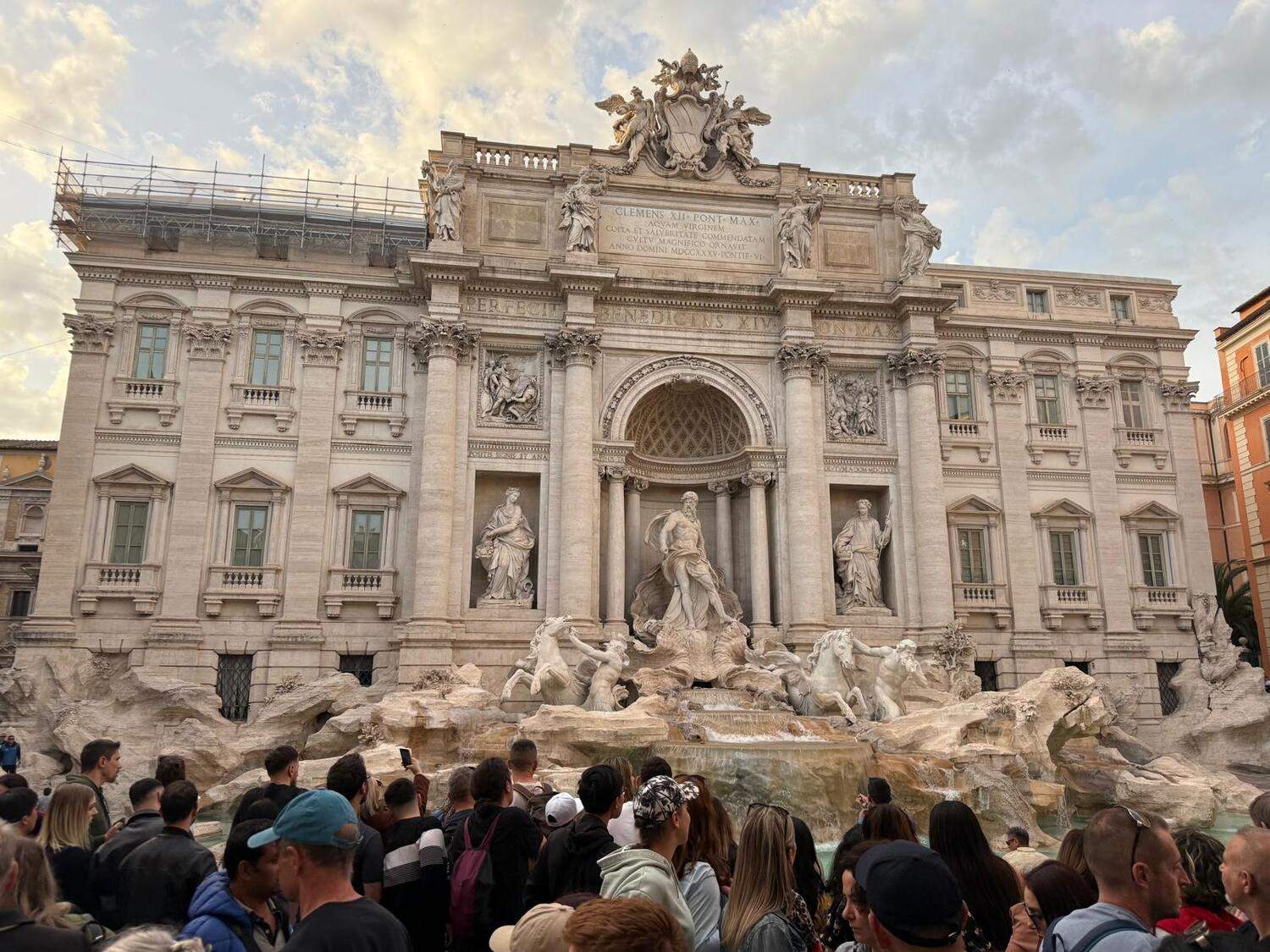 Un grupo de fieles leoneses acudirá a la capilla ardiente del papa Francisco | Viajes Bentravel
