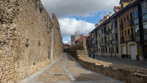 Puerta Moneda | Prisión para los autores del apuñalamiento en la noche de Sábado Santo. Foto: Ayuntamiento de León Puerta Moneda | Prisión para los autores del apuñalamiento en la noche de Sábado Santo. Foto: Ayuntamiento de León