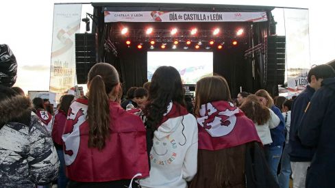 La reivindicación leonesista se hace notar en las actuaciones del Día de la Comunidad en León | Peio García / ICAL