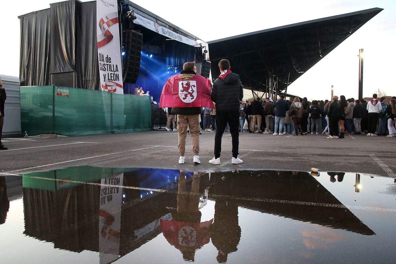 La reivindicación leonesista se hace notar en las actuaciones del Día de la Comunidad en León | Peio García / ICAL