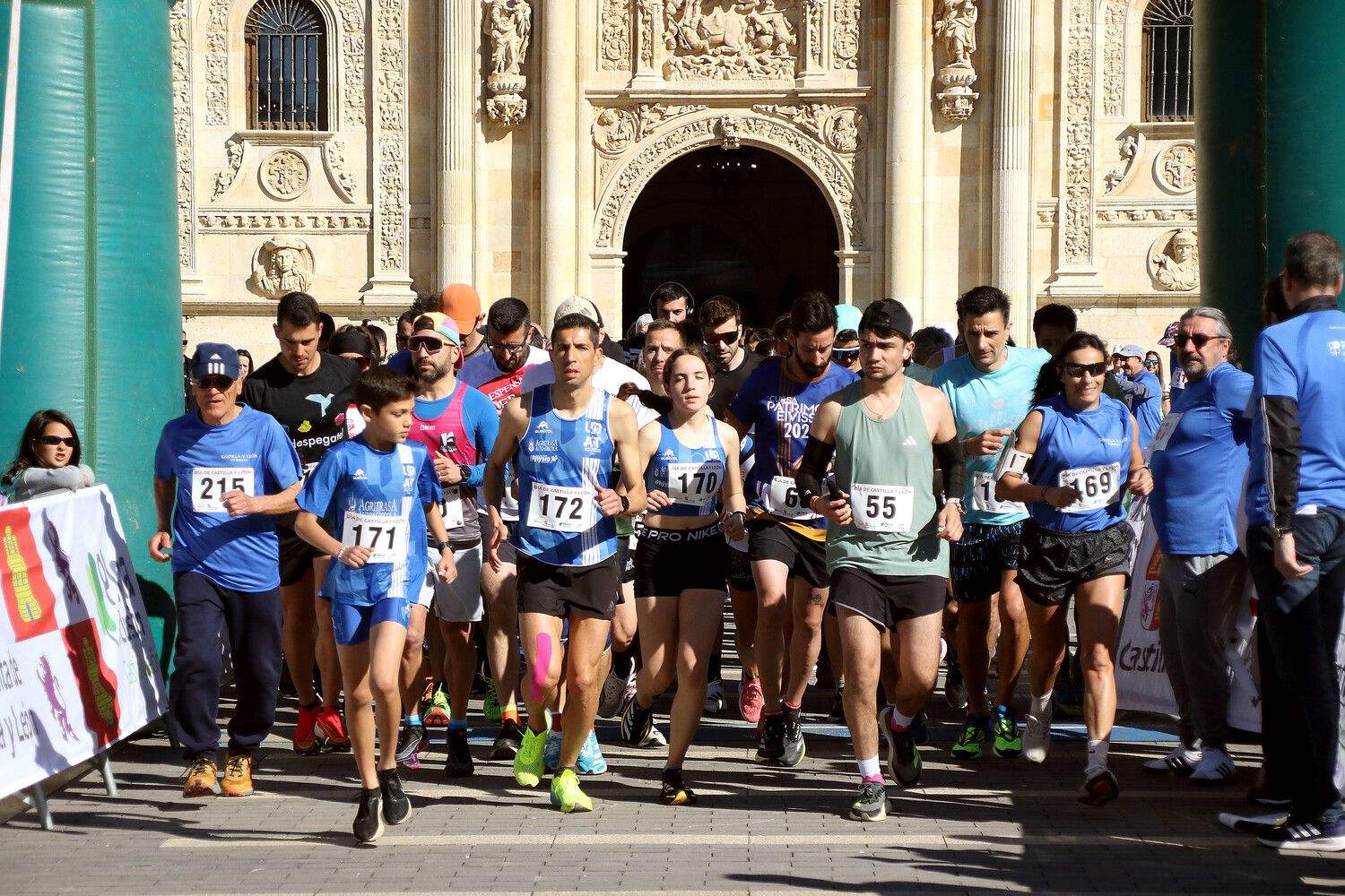  Carrera y marcha solidaria con motivo del Día de Castilla y León | Peio García / ICAL
