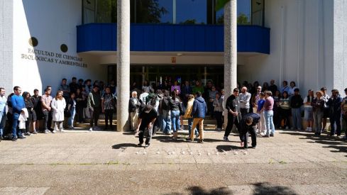La Universidad de León recuerda con un minuto de silencio a una alumna fallecida ayer por causas naturales