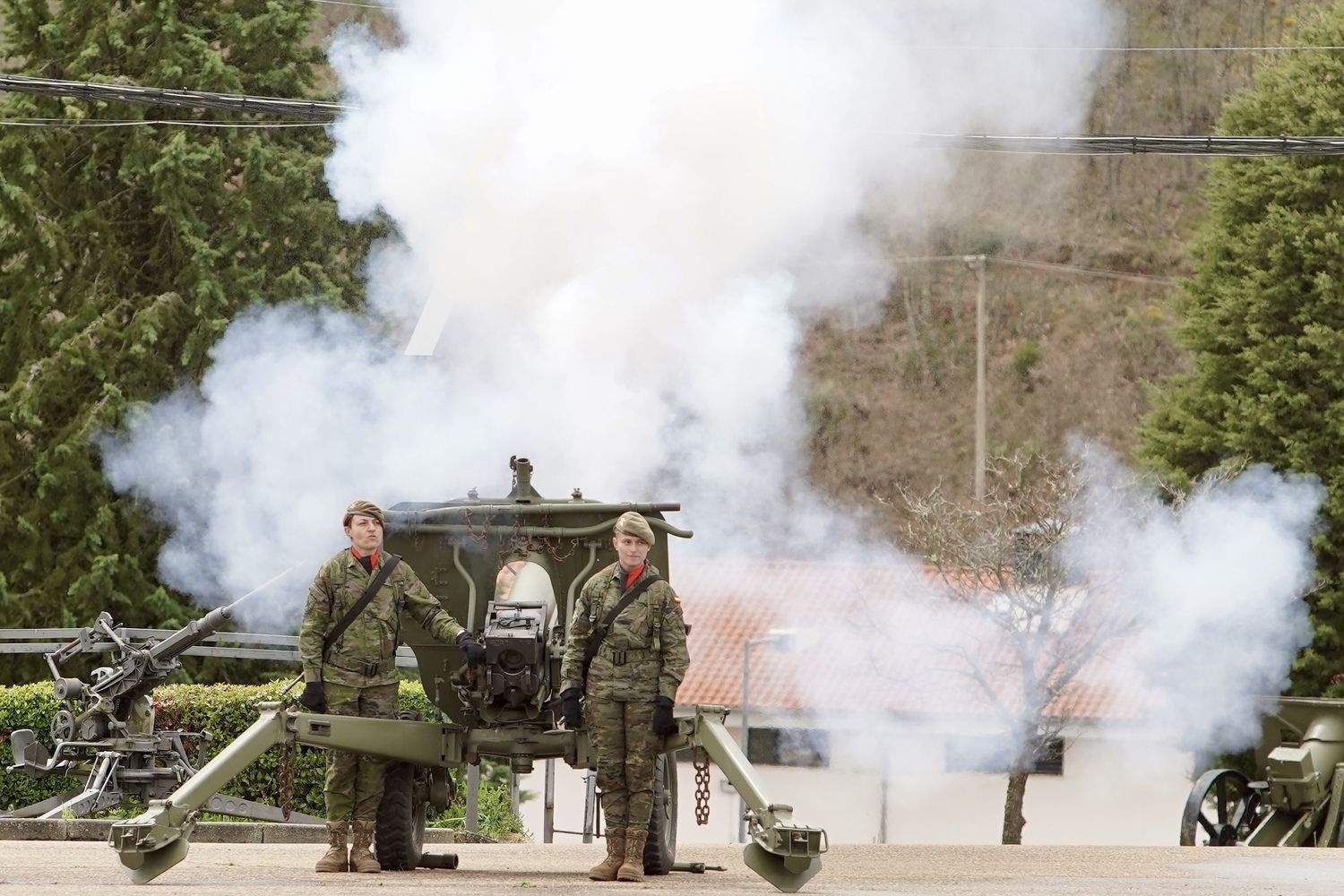 El Mando de Artillería de Campaña celebra un acto militar para conmemorar la gesta del Dos de Mayo de 1808 en la base Conde Gazola de Ferral del Bernesga (León) | Campillo / ICAL
