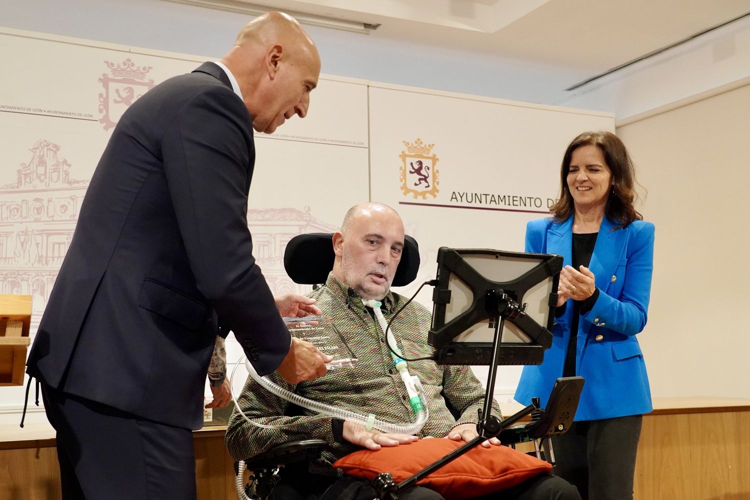 Urbano González Escapa, Premio a la Labor por el Comercio Justo en León | Campillo / ICAL